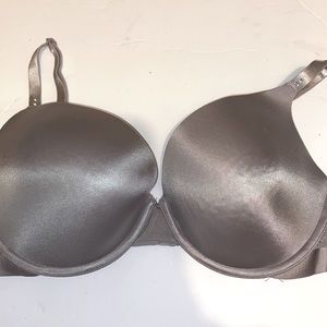 Victoria secret bio fit demo bra